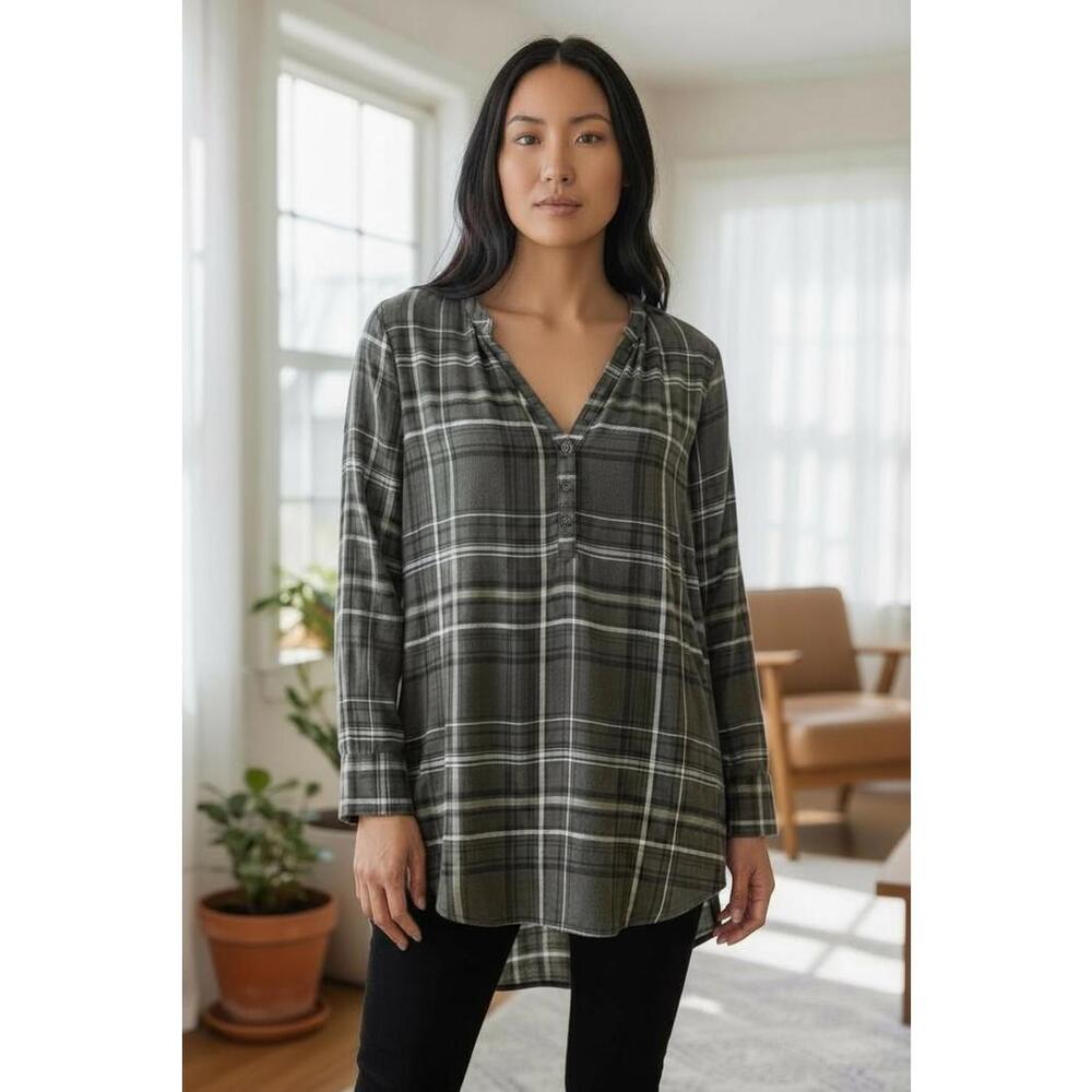 Forest Green Plaid Long Sleeve Boyfriend Quarter Button Flannel Soft Shirt XS